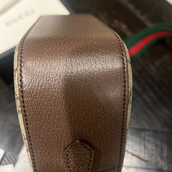 Gucci Crossbody Bag - Picture 5 of 11